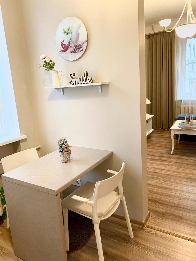 Sauliu Apartamentai ! In The Heart Of Klaipeda Center Esterno foto
